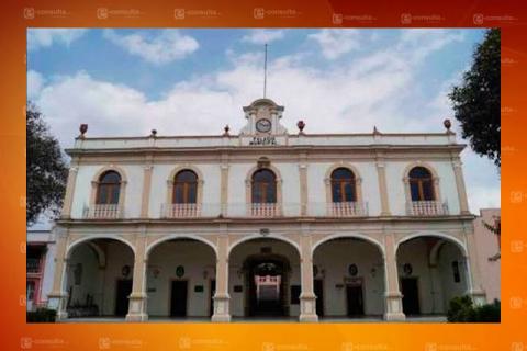 Calpulalpan sin secretario de Ayuntamiento, edil se hace como el tío Lolo