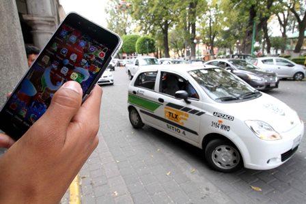 Inicia operación plataforma para ofrecer servicio de taxi