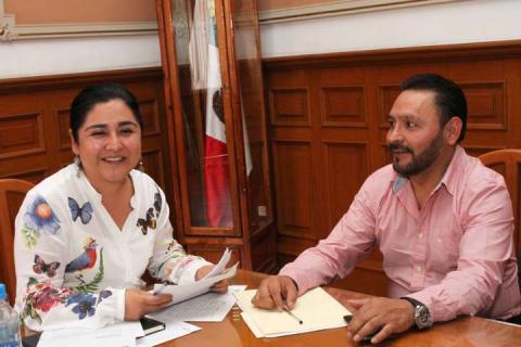 Logra Segob acuerdo entre autoridades de Hueyotlipan imagen 2