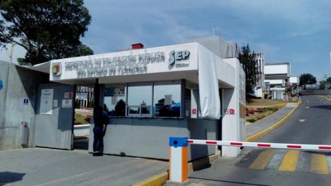Investigan lesión a menor de edad en secundaria de Tequexquitla