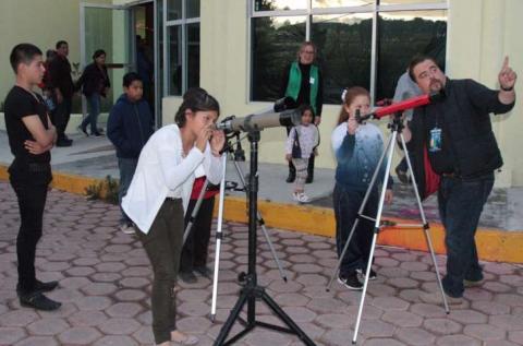 Inicia con éxito el programa "Biblioteca Nocturna" de la SEPE imagen 1