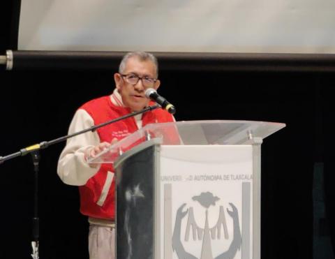Rector de la UATx da bienvenida a estudiantes de nuevo ingreso imagen 3