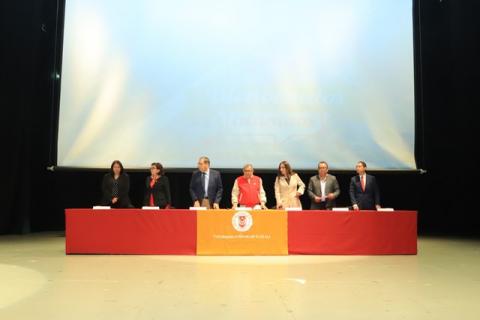 Rector de la UATx da bienvenida a estudiantes de nuevo ingreso imagen 1