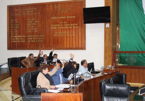 Emiten convocatoria para elegir comisionados de la IAPTLAX imagen 1
