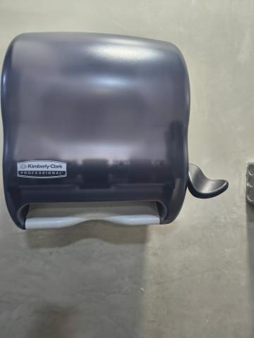 Deja Sergio Pérez sin papel higiénico y papelería a áreas administrativas y jurisdiccionales imagen 2