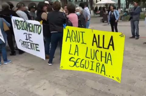 Jubilados no han recibido su pago en dos años. Sigue la falta de medicamentos en pensiones civiles