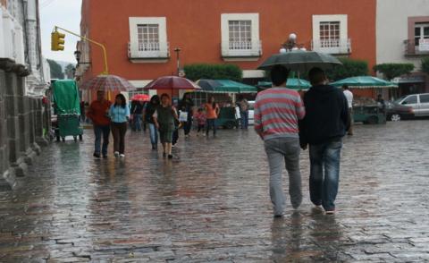 Diversas afectaciones por lluvias en la capital del estado