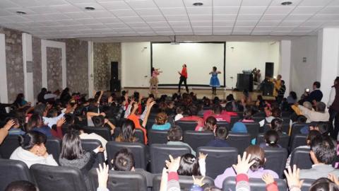 Presentan la obra teatral El Cascanueces en San Pablo del Monte imagen 12