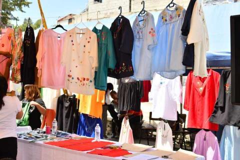 Cambia DIF Huamantla la vida de cientos de familias con capacitación a mujeres emprendedoras imagen 1
