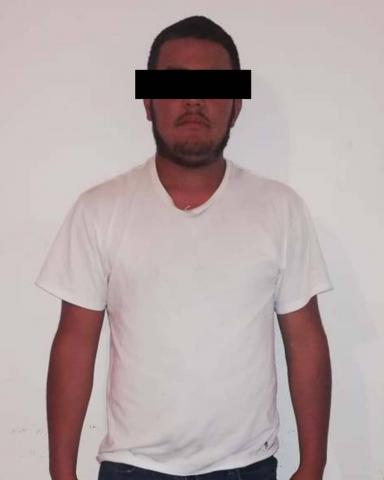 Policía Estatal asegura tres personas en Calpulalpan imagen 3