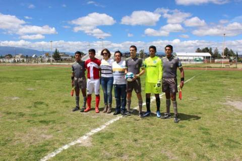 Alcalde da patada inicial del torneo de tercera división profesional imagen 2
