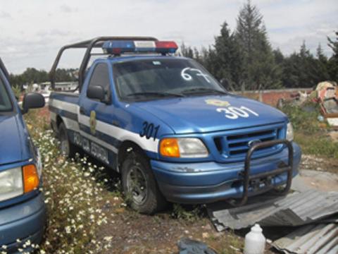 Subastará Gobierno del Estado 141 vehículos, placas chatarra y monitores imagen 1