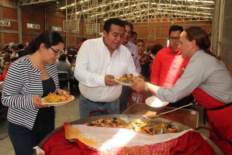 Festival de Paellas en Tzompantepec reunió a 16 paelleros y 700 comensales imagen 1
