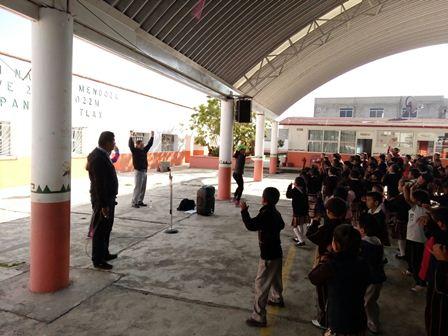 Tzompantepec lleva campañ de activación física a escuela imagen 2