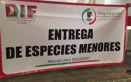 Entregan a habitantes de Tequexquitla especies menores imagen 2