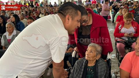 Agradecimiento y honor, alcalde de Teolocholco celebra el Día de las Madres