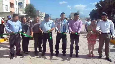 Inaugura alcalde de Tetla obra en la primera sección imagen 1