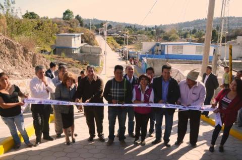Transforman Ayuntamiento Capitalino y Sedesol vida de habitantes en Tizatlán imagen 1