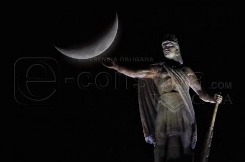 #Fotonota | Tlahuicole acaricia la luna