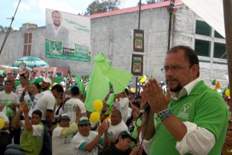Reúne Antonio Velázquez a 5 mil madres solteras y jefas de familia imagen 6