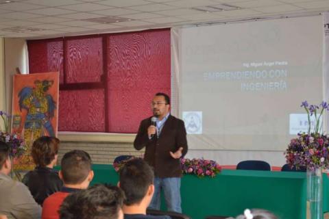Figura 1er Torneo Nacional de Robótica en la agenda mundial: VHCP imagen 2