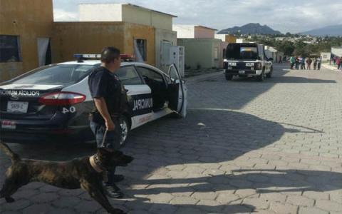 Hombres armados balacean a un sujeto en Tzompantepec