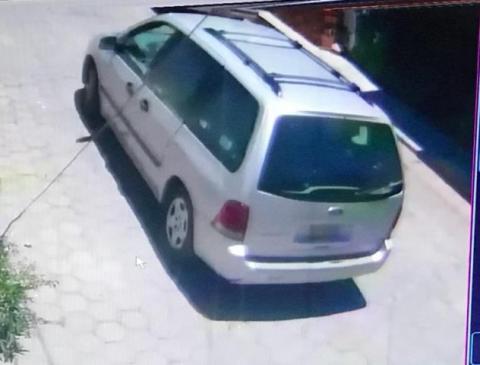 Aseguran policías de Apizaco camioneta relacionada en robos