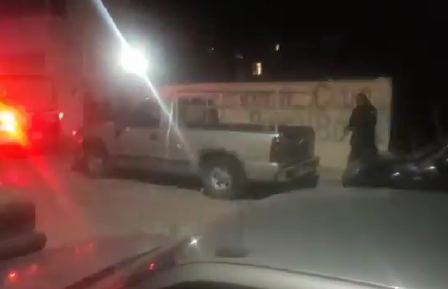 Asaltan dos menores de edad a chófer de grupo musical