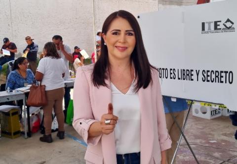 La democracia la hacemos todos los ciudadanos”, sostiene Anel Bañuelos