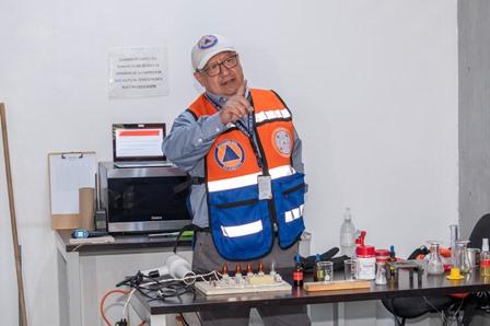 Imparten curso-taller “Laboratorio de Fuego” a personal de la Unidad de PC