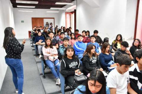 Inician capacitaciones a jóvenes que participarán como embajadores turísticos en Huamantla imagen 1