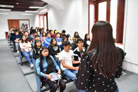Inician capacitaciones a jóvenes que participarán como embajadores turísticos en Huamantla imagen 2