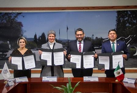 Acuerdan UATx y la Autónoma de Querétaro crear posgrado imagen 1