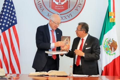 Afianzan colaboración internacional UATx y Embajada de Estados Unidos en México imagen 2