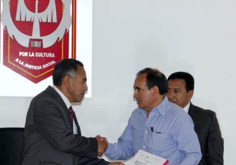 Entrega UAT dictámenes a dos Cuerpos Académicos imagen 1