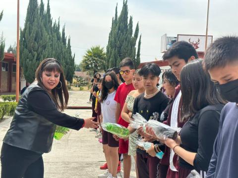 El éxito se consigue con esfuerzo y responsabilidad: diputada Brito Jiménez imagen 1