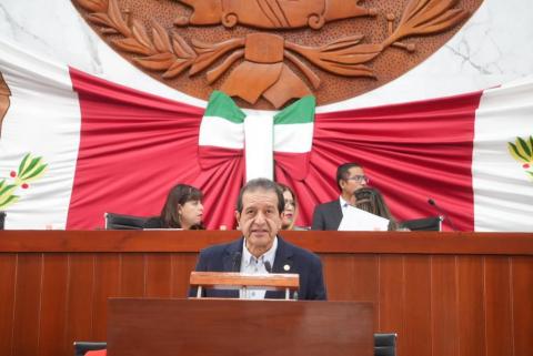 Presenta Fabricio Mena iniciativa para reformar Ley de Entrega-Recepción de Tlaxcala