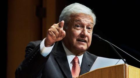 Estudiantes de la UATx piden a AMLO haga auditoría a la universidad
