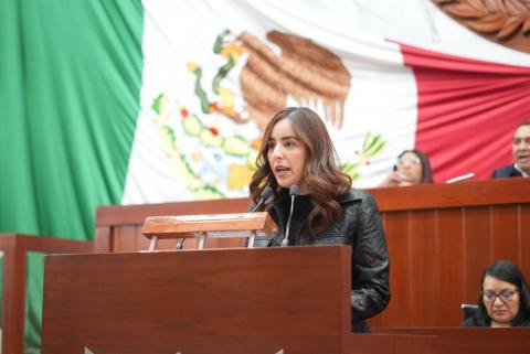 Propone Miriam Martínez exhortar a los ayuntamientos a cumplir obligación de salarios dignos a policías
