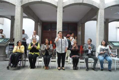 Presentan en el Congreso “primera ofrenda” de Tetlanohcan imagen 5