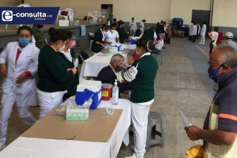 Sin contratiempos se desarrolla la vacunación contra el Covid en Papalotla