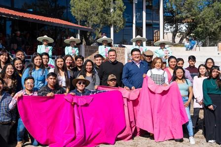 Gana Luis Vargas, simpatía de charros y ganaderos de Tetla