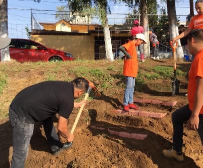 Rehabilitan espacio deportivo en colonia Volcanes de la capital imagen 2