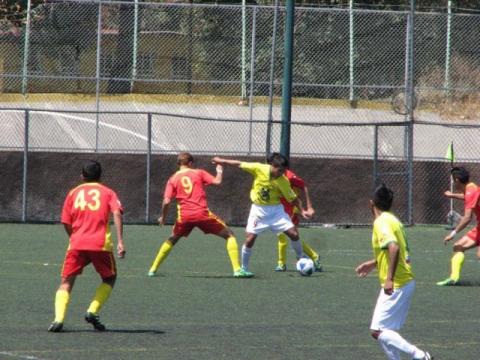 El Súper Líder de Cuarta Premier sigue sumando victorias, ahora venció 4 a 1 a Rafe Club