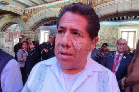 Pastor poblano no puede con el COBAT y los maestros ya están pidiendo su cabeza
