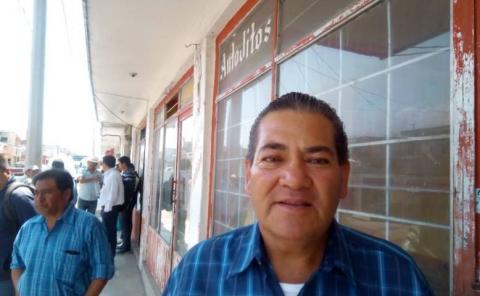 Pepeluche no trabaja pero insiste en adueñarse del PES