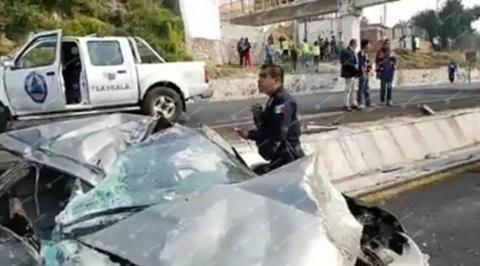 Dos mujeres lesionadas en aparatoso accidente en Tizatlán imagen 1