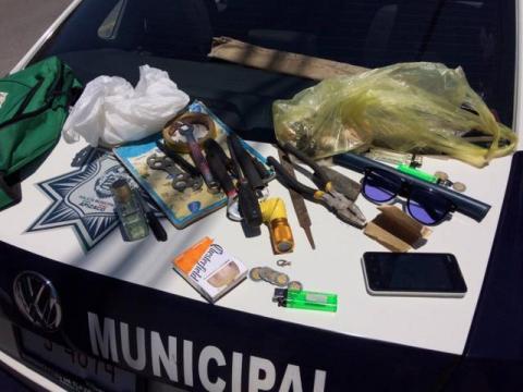 Asegura Policía de Apizaco a sujeto por intento de robo de vehículo imagen 3