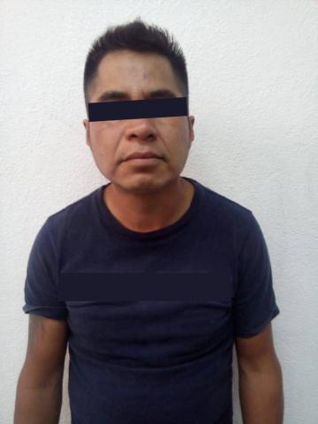 Detiene Policía de Apizaco a tres personas por portación de arma de fuego imagen 3