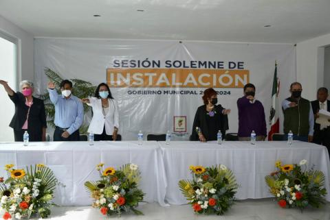 Se instala el cabildo de la administración 2021-2024 en Xicohtzinco